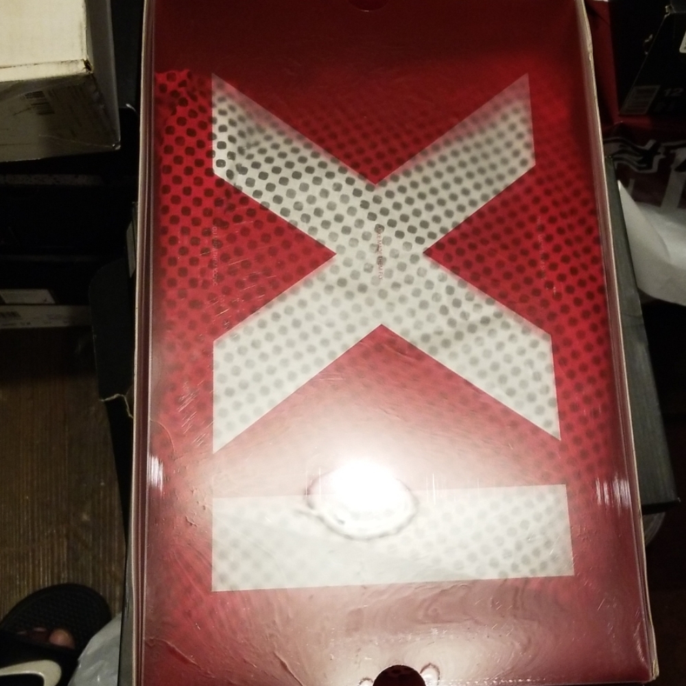 Retro 11 - Picture 2 of 6